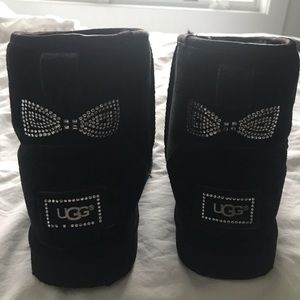 UGG MINI bling bow boots- black size 11
